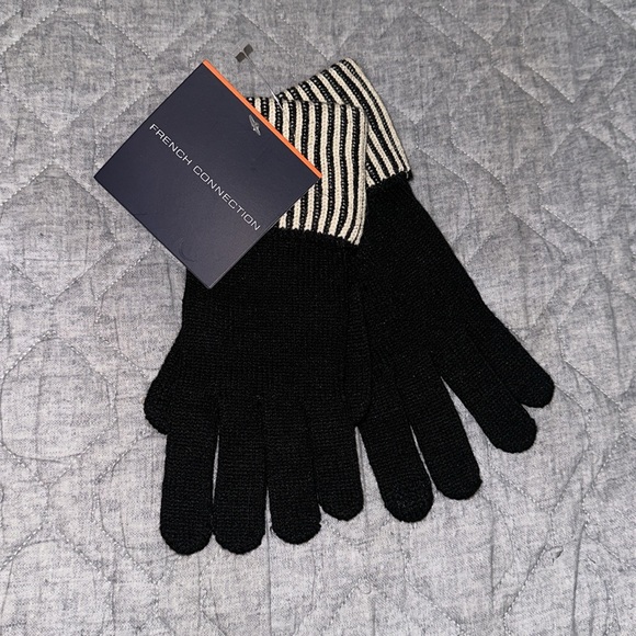New with tag FRENCH CONNECTION GLOVES Black with Cream Stripes - Picture 2 of 5